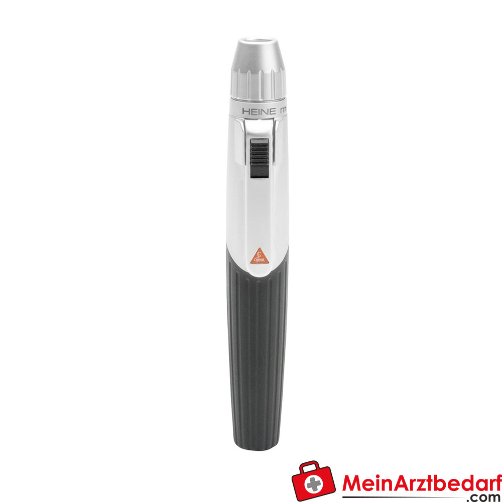 HEINE mini-c handgehaltene Untersuchungslampe.