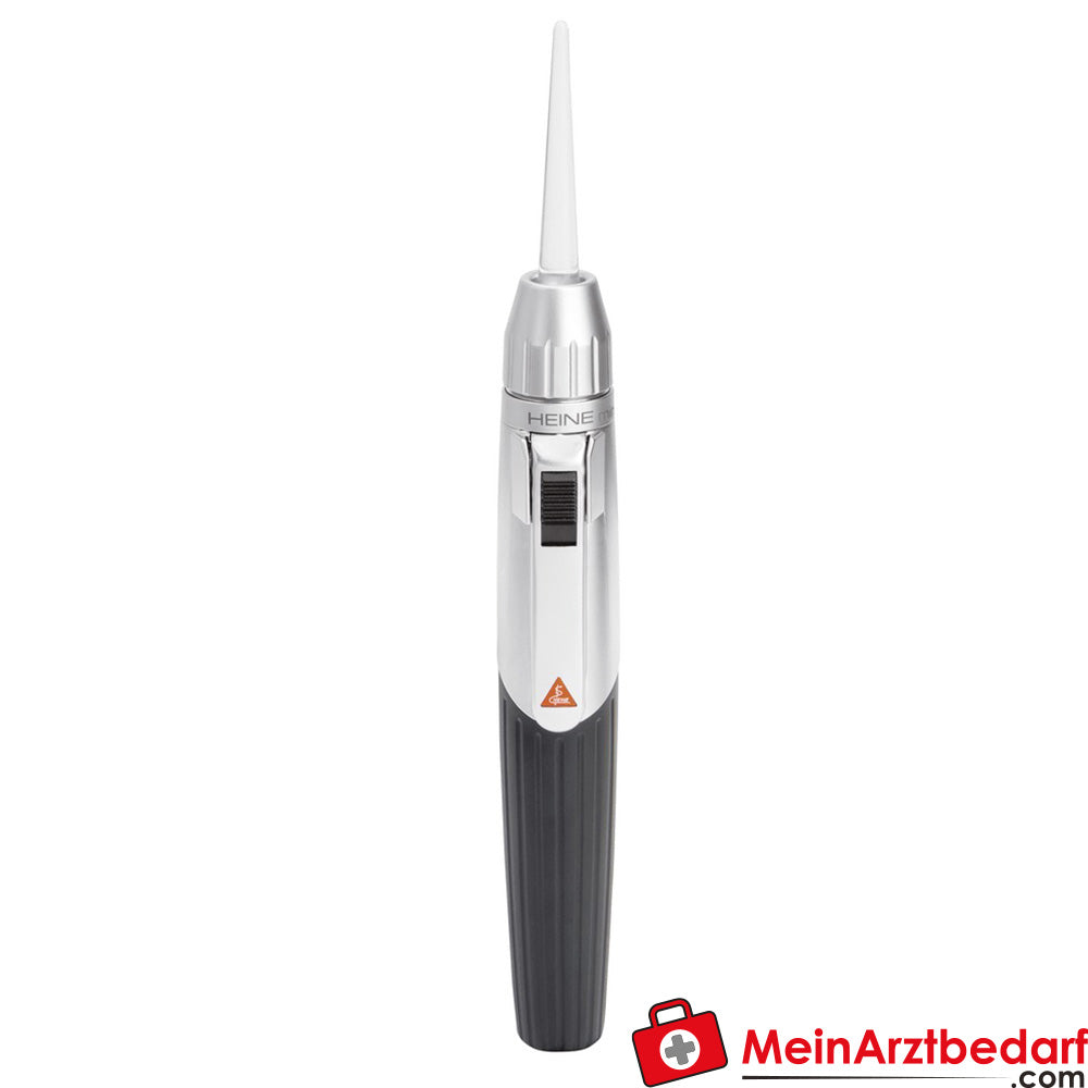 HEINE mini-c handgehaltene Untersuchungslampe.