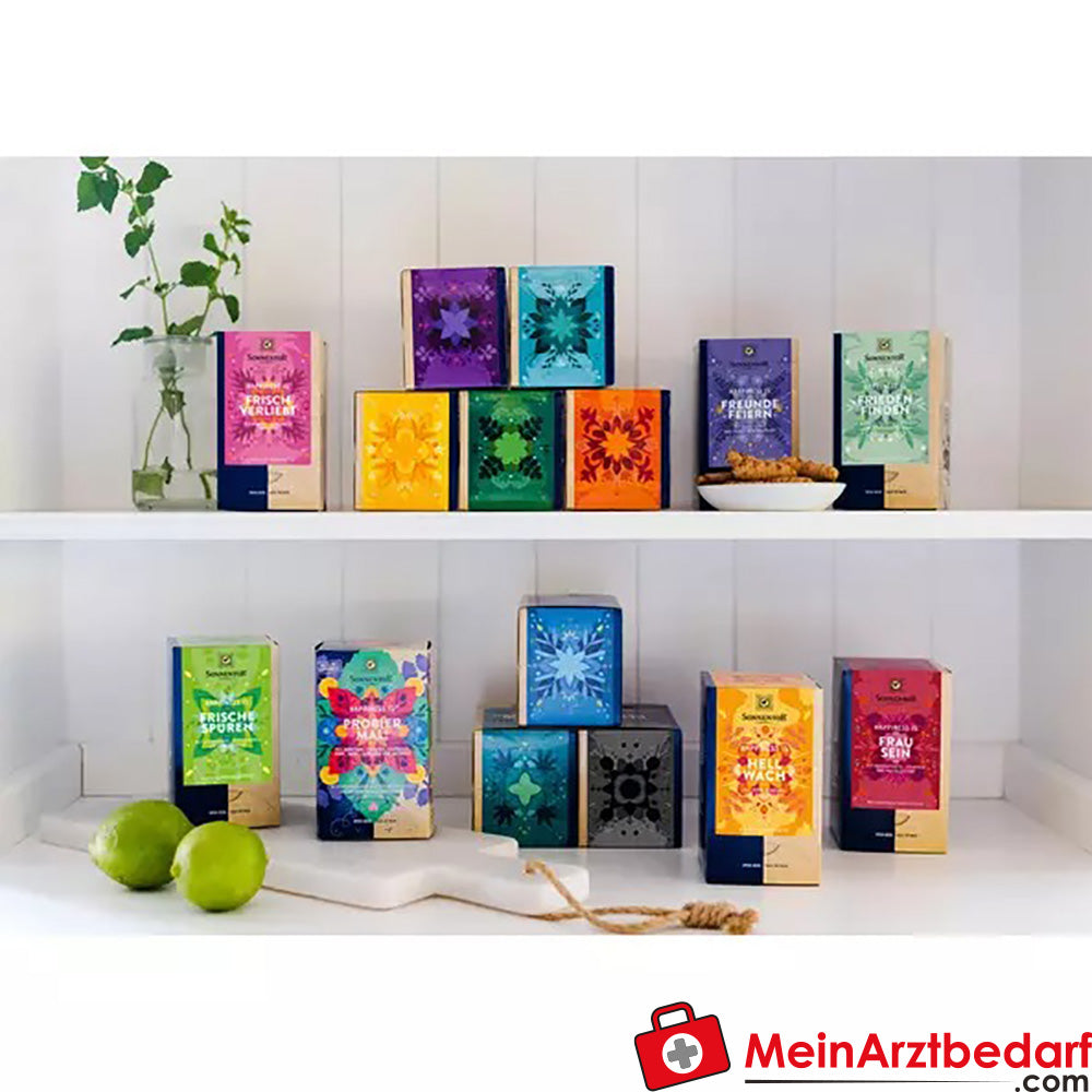 Sonnentor Bio Freunde feiern Tee.