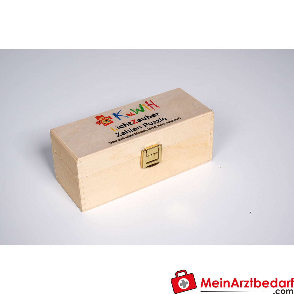 KuWiH LichtZauber Zahlen Puzzle in einer Holzbox mit Lichtstift.