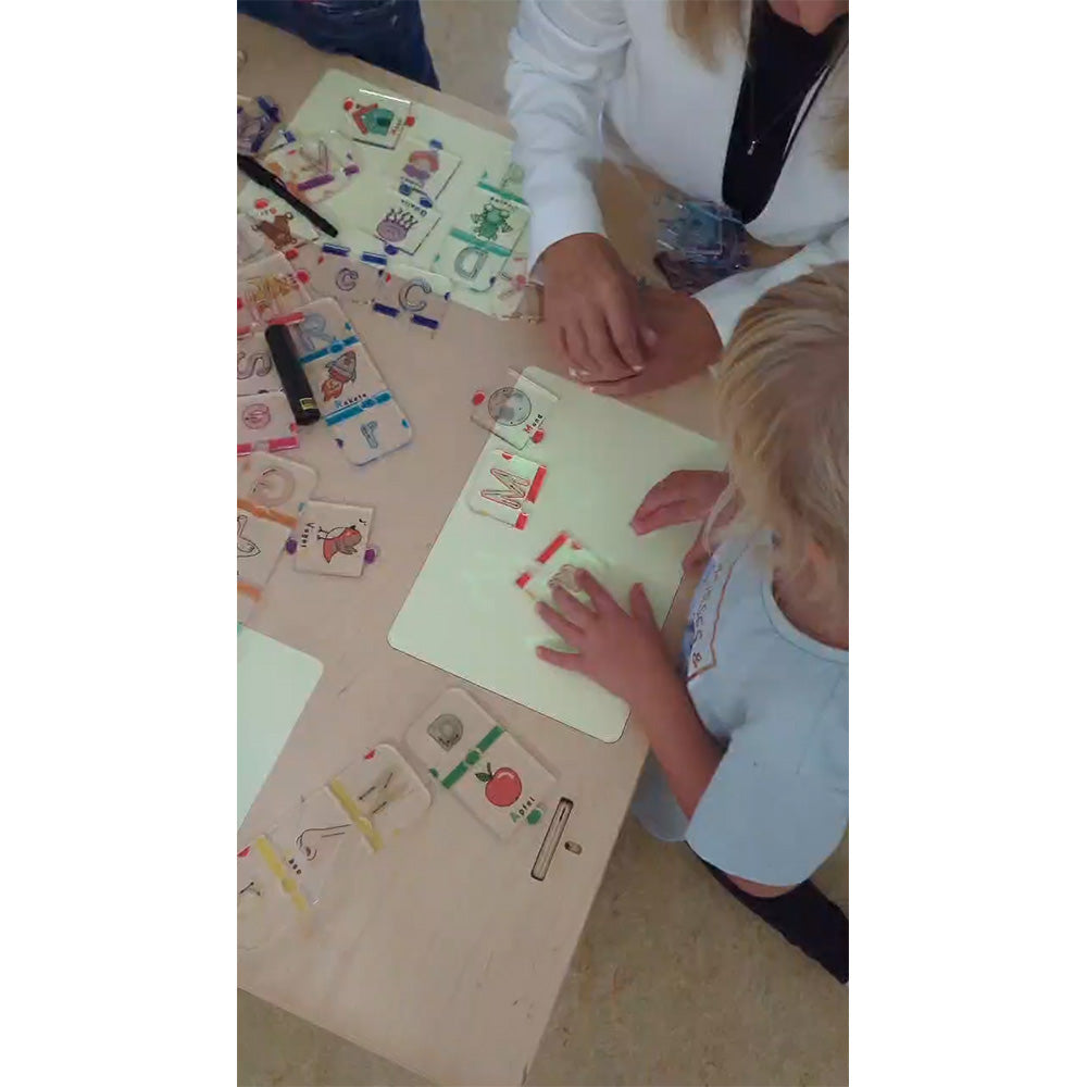 Fix&Foxi Spieltisch aus Holz mit leuchtenden Flächen - Montessori-Tisch by KuWiH.