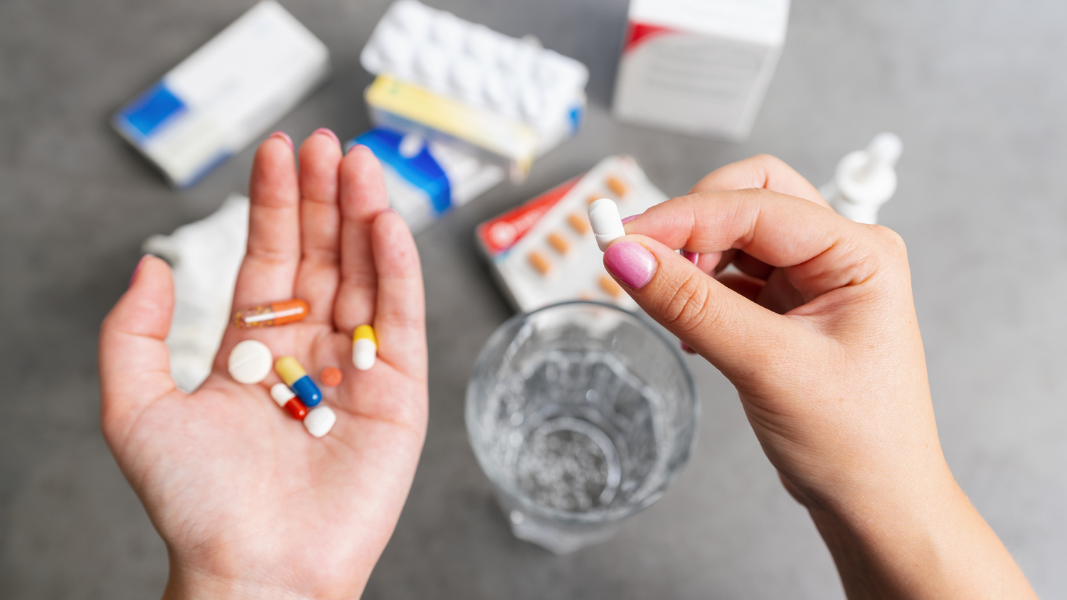 Wie sollen Medikamente geschluckt werden?