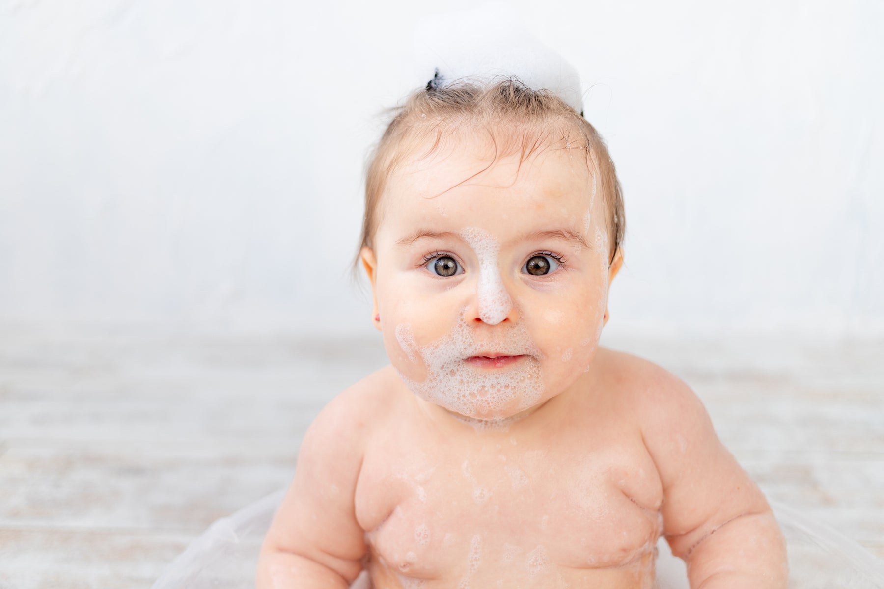 Sanfte Pflege entdecken mit HiPP Baby Sanftes Haut- und Haarwaschgel