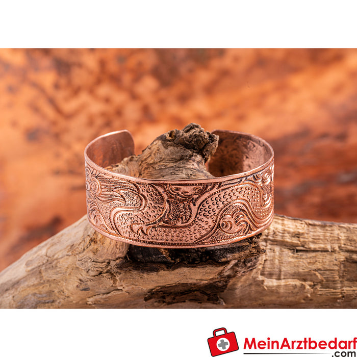 Berk bangle with dragon pattern